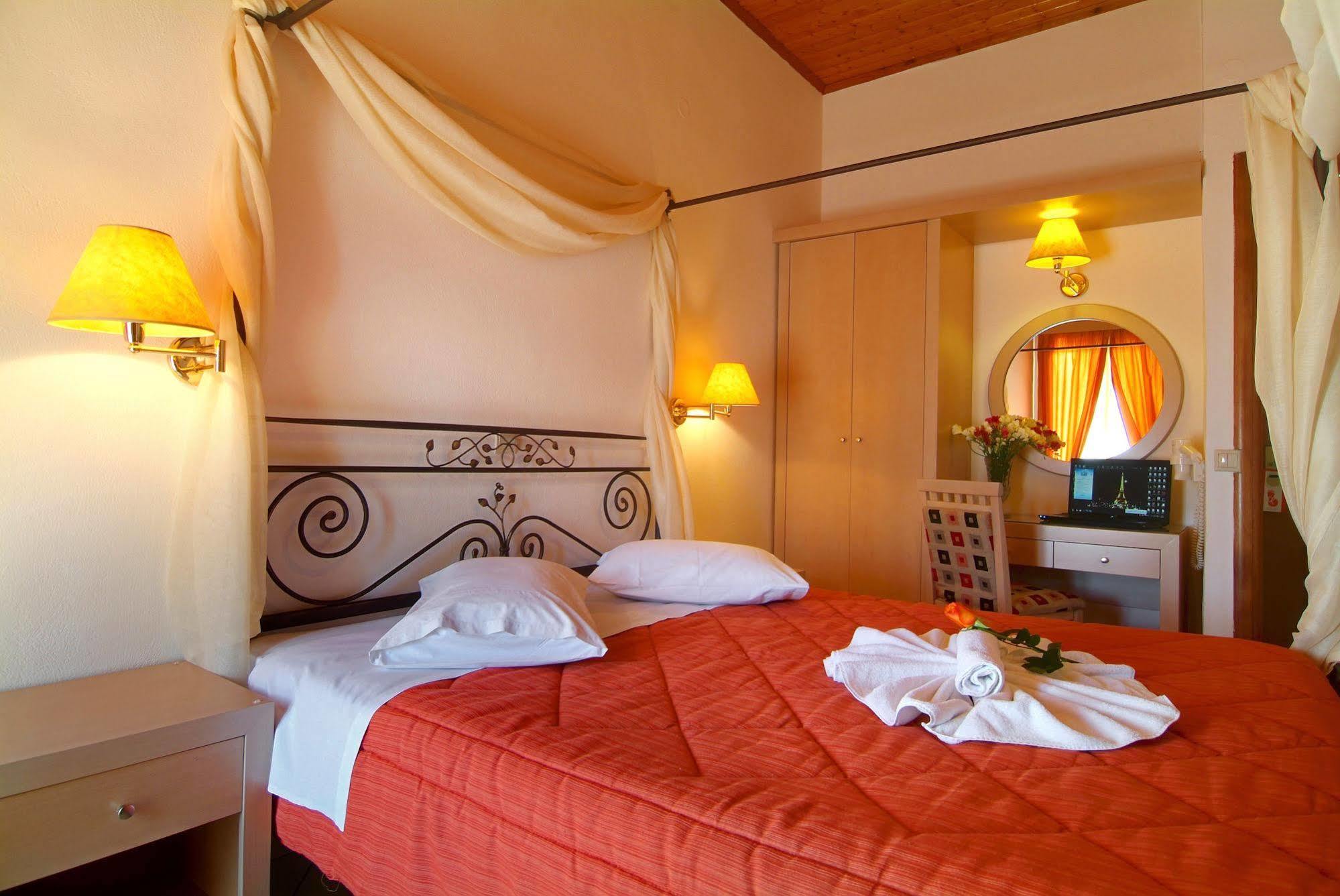 Acropole Delphi City Hotel Exterior foto